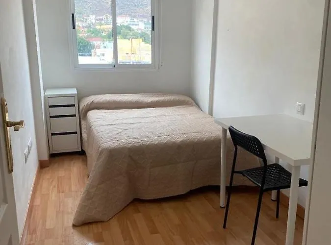 Apartament Center 3 Bedrooms *